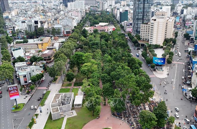Công viên 23/9, phường Bến Thành, tạo không gian xanh cho khu vực trung tâm Thành phố Hồ Chí Minh. Ảnh: Hồng Đạt - TTXVN