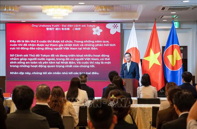 Ông Urakawa Yushi, Đại diện Cảnh sát Tokyo phát biểu tại buổi Lễ. Ảnh: Xuân Giao – PV TTXVN tại Nhật Bản