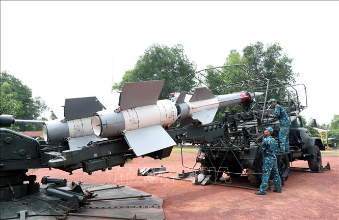 Một buổi huấn luyện phối hợp tác chiến tại Tiểu đoàn 124, Trung đoàn Tên lửa 284, Sư đoàn 365. Ảnh: Danh Lam – TTXVN