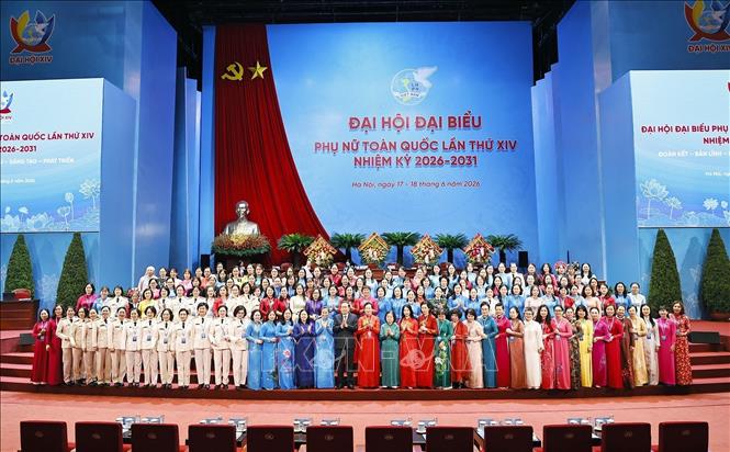 Chủ tịch Quốc hội Trần Thanh Mẫn với đại biểu dự Đại hội. Ảnh: Doãn Tấn - TTXVN