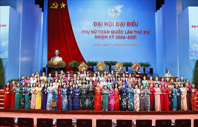 Chủ tịch Quốc hội Trần Thanh Mẫn với đại biểu dự Đại hội. Ảnh: Doãn Tấn - TTXVN
