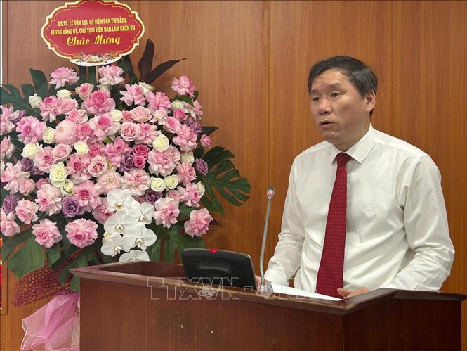 GS, TS Lê Văn Lợi, Chủ tịch Viện Hàn lâm Khoa học xã hội Việt Nam phát biểu tại Hội thảo. Ảnh: Thanh Hương - TTXVN