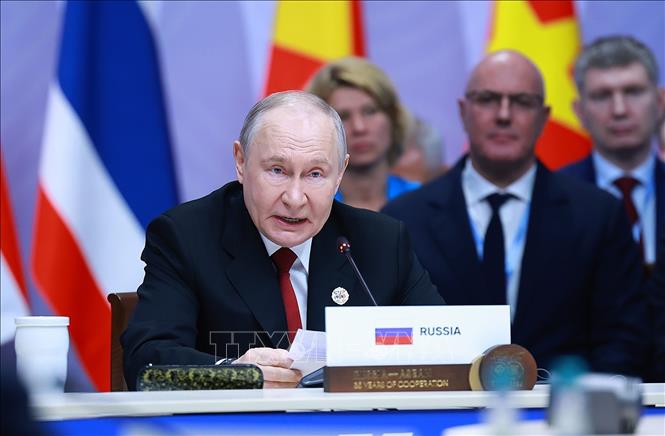 Tổng thống Nga Vladimir Putin phát biểu chào mừng. Ảnh: Dương Giang – TTXVN