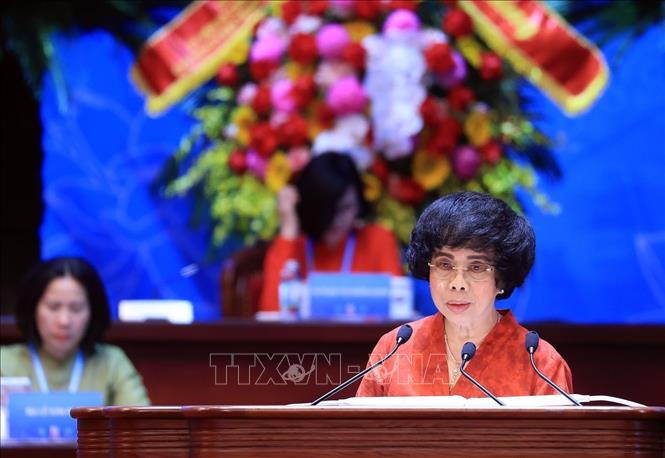 Nhà sáng lập, Chủ tịch Hội đồng Chiến lược Tập đoàn TH, Anh hùng Lao động Thái Hương trình bày tham luận. Ảnh: Tuấn Anh - TTXVN