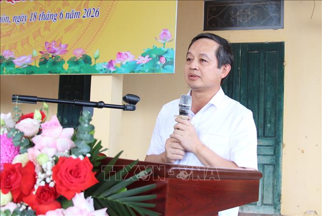 Chủ tịch UBND tỉnh Bắc Ninh Phạm Hoàng Sơn phát biểu tại buổi bàn giao mặt bằng. Ảnh: Thái Hùng- TTXVN