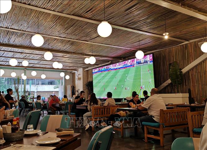 Nhà hàng tại Mexico City trở thành điểm hẹn của các cổ động viên trong những ngày diễn ra World Cup 2026. Ảnh: Phương Lan- PVTTXVN tại Mexico 