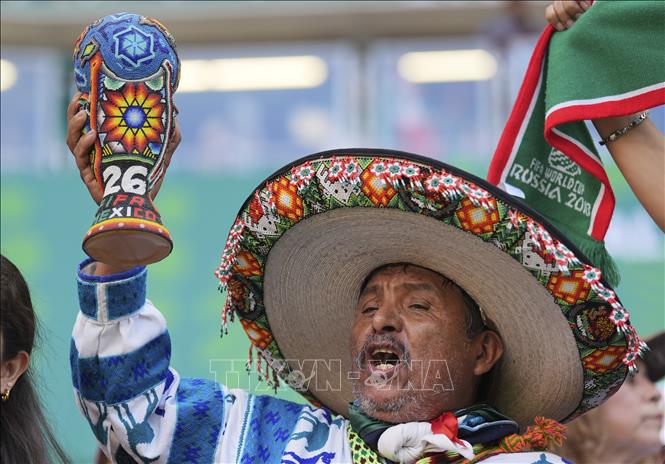 Cổ động viên đội tuyển Mexico. Ảnh: THX/TTXVN