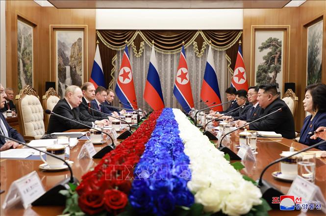 Nhà lãnh đạo Triều Tiên Kim Jong-un và Tổng thống Nga Vladimir Putin tại cuộc hội đàm ở Bình Nhưỡng ngày 19/6/2024. Ảnh: YONHAP/TTXVN