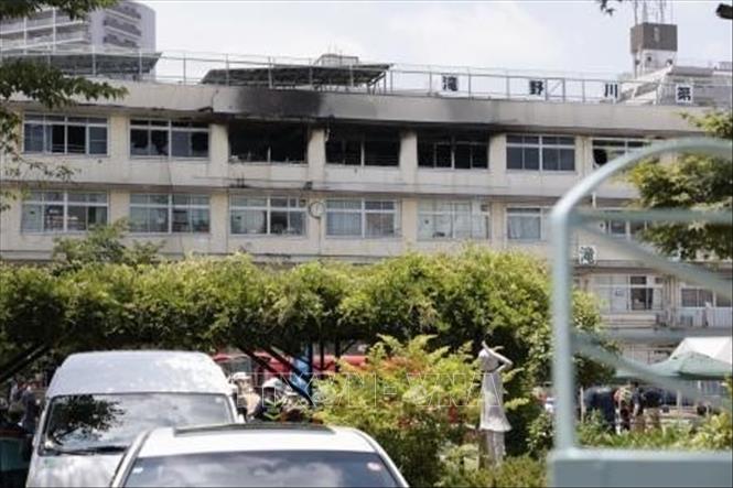 Hiện trường vụ hỏa hoạn tại trường tiểu học ở quận Kita, Tokyo, Nhật Bản, ngày 19/6/2026. Ảnh: KYODO/TTXVN