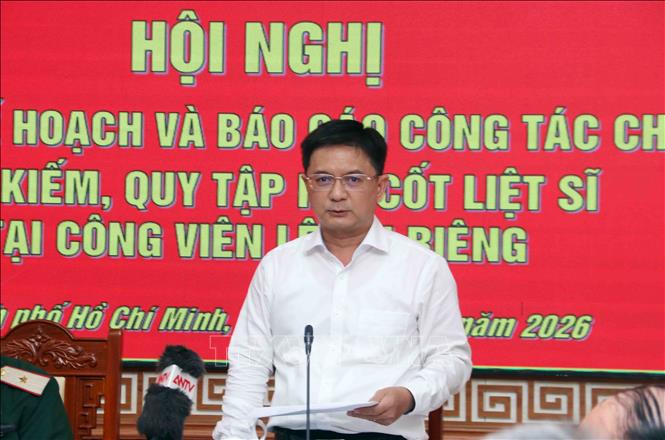 Ông Nguyễn Mạnh Cường, Phó Chủ tịch UBND Thành phố Hồ Chí Minh, Trưởng Ban Chỉ đạo 515 Thành phố Hồ Chí Minh chủ trì phiên thảo luận tại Hội nghị. Ảnh: Xuân Khu-TTXVN