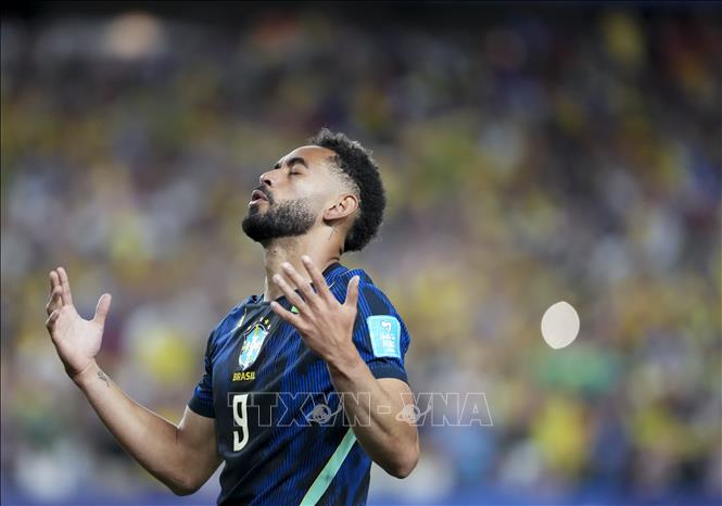 Tiền đạo Brazil Matheus Cunha sau khi ghi bàn thắng vào lưới Haiti. Ảnh: THX/TTXVN