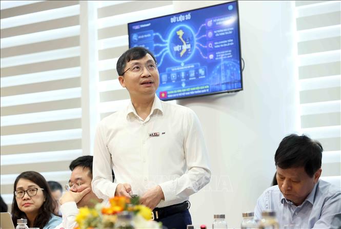 Nhà báo Trần Tiến Duẩn, Tổng biên tập báo Vietnam Plus (Thông tấn xã Việt Nam) phát biểu. Ảnh: An Đăng - TTXVN