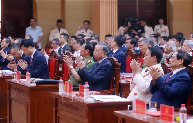 Tổng Bí thư, Chủ tịch nước Tô Lâm cùng các đại biểu tham dự buổi lễ. Ảnh: Phạm Kiên - TTXVN