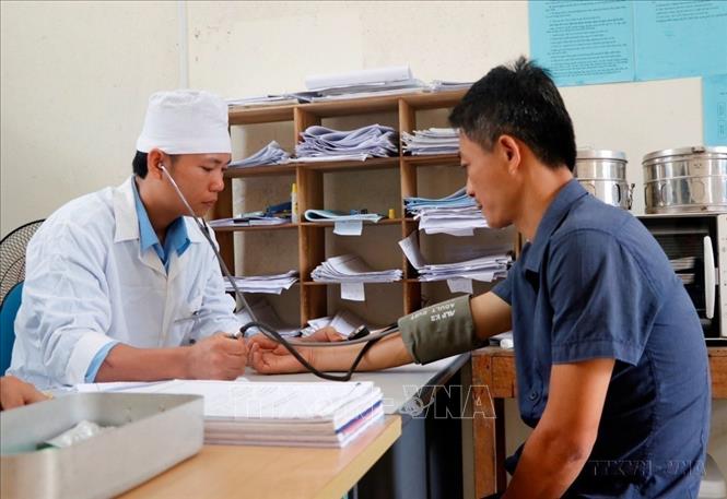 Tất cả học viên đến Cơ sở cai nghiện ma túy tỉnh Yên Bái được khám sàng lọc, xác định tình trạng nghiện trước khi bước vào giai đoạn điều trị cắt cơn, giải độc. Ảnh: Tuấn Anh - TTXVN