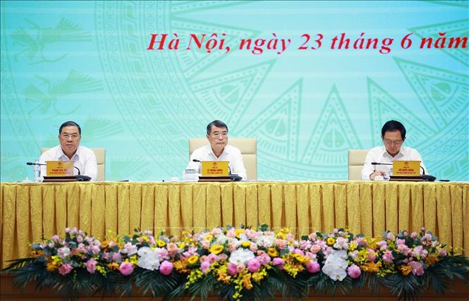 Thủ tướng Lê Minh Hưng, Trưởng Ban Chỉ đạo chủ trì Phiên họp chuyên đề về thúc đẩy phát triển khoa học, công nghệ, đổi mới sáng tạo. Ảnh: Dương Giang – TTXVN 

