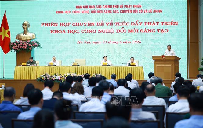 Thủ tướng Lê Minh Hưng, Trưởng Ban Chỉ đạo phát biểu tại Phiên họp chuyên đề về thúc đẩy phát triển khoa học, công nghệ, đổi mới sáng tạo. Ảnh: Dương Giang – TTXVN 
