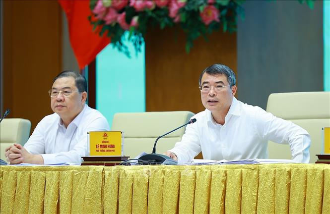 Thủ tướng Lê Minh Hưng, Trưởng Ban Chỉ đạo chủ trì Phiên họp chuyên đề về thúc đẩy phát triển khoa học, công nghệ, đổi mới sáng tạo. Ảnh: Dương Giang – TTXVN 
