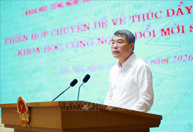 Thủ tướng Lê Minh Hưng, Trưởng Ban Chỉ đạo phát biểu tại Phiên họp chuyên đề về thúc đẩy phát triển khoa học, công nghệ, đổi mới sáng tạo. Ảnh: Dương Giang – TTXVN 
