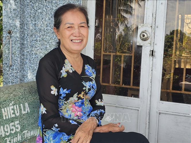 Ở tuổi 72, bà Bùi Thị Triếu đã có hơn 30 năm gắn bó với công tác địa phương. Ảnh: Đức Hạnh - TTXVN