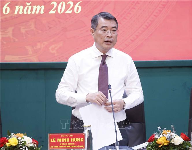 Prime Minister Le Minh Hung speaks at the conference. VNA Photo: Thống Nhất 