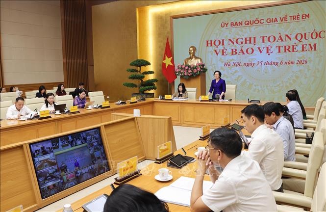 Phó Thủ tướng Phạm Thị Thanh Trà chủ trì Hội nghị toàn quốc về bảo vệ trẻ em. Ảnh: Lâm Khánh – TTXVN