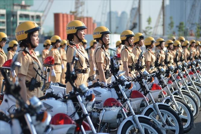 Ra mắt đội hình nữ Cảnh sát giao thông dẫn đoàn của Công an thành phố Hồ Chí Minh. Đây sẽ là đội hình quan trọng phục vụ dẫn đoàn cấp cao trung ương và thành phố phục vụ công tác Đại hội Đảng bộ thành phố Hồ Chí Minh lần thứ XI (25/8/2020). Ảnh: Thành Chung - TTXVN
