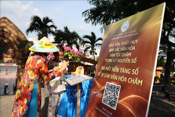 Đây là một trong những nhiệm vụ cụ thể hóa định hướng “Bảo tồn, phát huy bản sắc văn hóa dân tộc Chăm trong kỷ nguyên mới” của ngành văn hóa tỉnh. Ảnh: Đặng Tuấn - TTXVN
