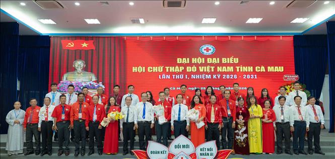 Ban Chấp hành Hội Chữ thập đỏ tỉnh Cà Mau khóa I, nhiệm kỳ 2026-2031, ra mắt Đại hội. Ảnh: Huỳnh Anh - TTXVN