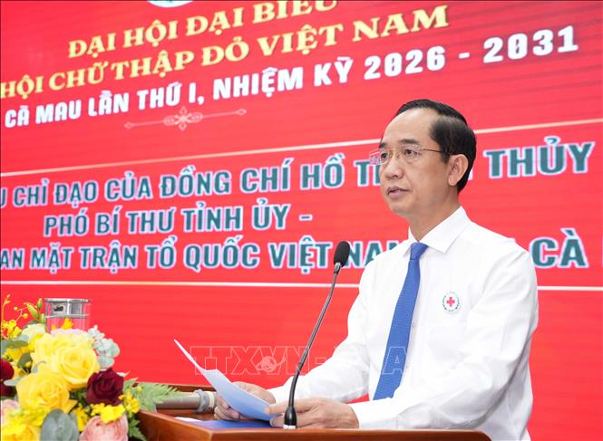 Phó Bí thư Tỉnh uỷ, Chủ tịch Uỷ ban MTTQ Việt Nam tỉnh Cà Mau Hồ Thanh Thủy phát biểu chỉ đạo tại đại hội. Ảnh: Huỳnh Anh - TTXVN