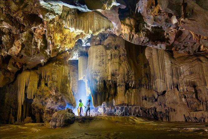 Hang động mới được đặt tên là hang Thắng (Victory Cave). Ảnh: TTXVN phát