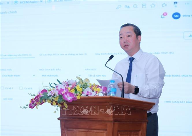 TS Đồng Văn Ngọc - Hiệu trưởng Cao đẳng Cơ điện Hà Nội phát biểu khai mạc. Ảnh: Hoàng Hiếu - TTXVN