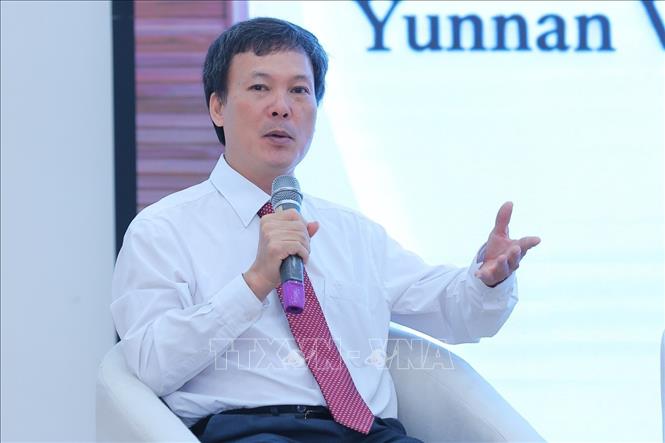 Ông Đặng Duy Hiển, Phó Cục trưởng Cục Chuyển đổi số (Bộ Nông nghiệp và Môi trường) phát biểu thảo luận. Ảnh: Hoàng Hiếu - TTXVN
