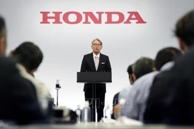 Giám đốc điều hành (CEO) Hãng sản xuất ô tô Honda Motor Co. Toshihiro Mibe trong cuộc họp báo ở Tokyo, ngày 14/5/2026. Ảnh: Kyodo/TTXVN 