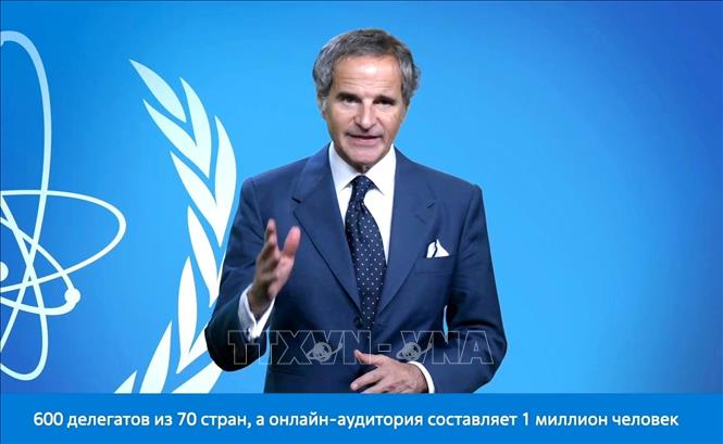Tổng Giám đốc Cơ quan năng lượng nguyên tử quốc tế (IAEA) Rafael Grossi phát biểu qua video trực tuyến. Ảnh: Văn Hiếu - PV TTXVN tại Nga