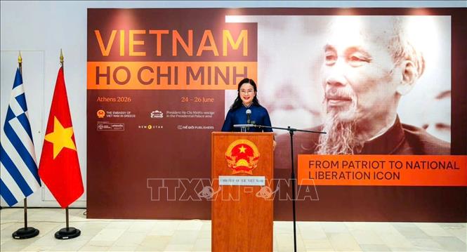 Ảnh: TTXVN phát Lê Thị Phượng - Giám đốc Khu Di tích Chủ tịch Hồ Chí Minh phát biểu tại sự kiện. Ảnh: TTXVN phát