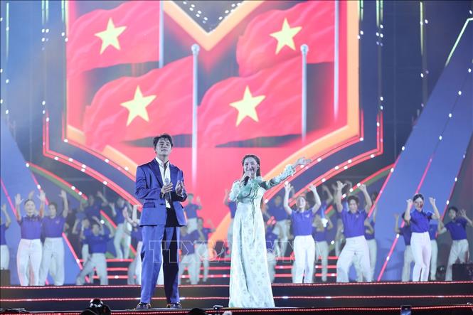 Các tiết mục văn nghệ đặc sắc Concert Thanh Xuân chào mừng thành công Đại hội Đoàn toàn quốc lần thứ XIII. Ảnh: Minh Đức - TTXVN

