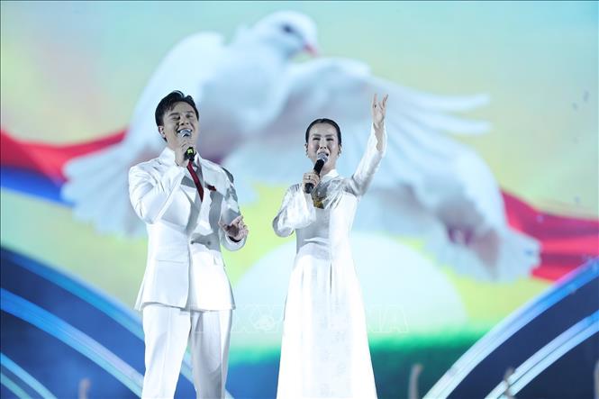 Các tiết mục văn nghệ đặc sắc Concert Thanh Xuân chào mừng thành công Đại hội Đoàn toàn quốc lần thứ XIII. Ảnh: Minh Đức - TTXVN

