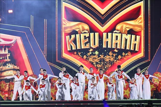 Các tiết mục văn nghệ đặc sắc Concert Thanh Xuân chào mừng thành công Đại hội Đoàn toàn quốc lần thứ XIII. Ảnh: Minh Đức - TTXVN

