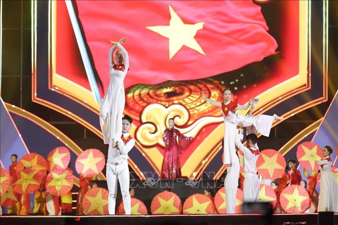 Các tiết mục văn nghệ đặc sắc Concert Thanh Xuân chào mừng thành công Đại hội Đoàn toàn quốc lần thứ XIII. Ảnh: Minh Đức - TTXVN

