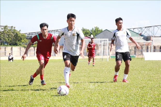 Bóng đá 7 người vòng chung kết tại Ngày hội Văn hóa dân tộc Chăm. Ảnh: Phan Sáu - TTXVN