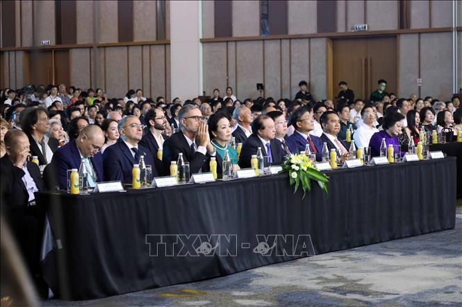 Đại biểu trong nước và quốc tế dự khai mạc Liên hoan phim. Ảnh: Trần Lê Lâm - TTXVN 