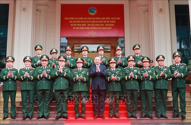 Tổng Bí thư, Chủ tịch nước Tô Lâm với các đại biểu. Ảnh: Trọng Đức - TTXVN 