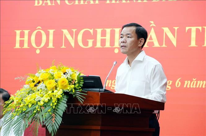Bí thư Tỉnh ủy Quảng Trị Nguyễn Văn Phương phát biểu chỉ đạo tại Hội nghị. Ảnh: Tá Chuyên - TTXVN