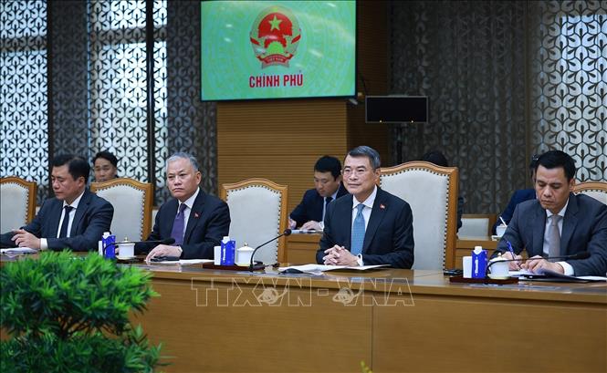 Thủ tướng Lê Minh Hưng tiếp ông Choi Young Sam, Đại sứ Hàn Quốc tại Việt Nam đến chào từ biệt nhân dịp kết thúc nhiệm kỳ công tác. Ảnh: Dương Giang – TTXVN
