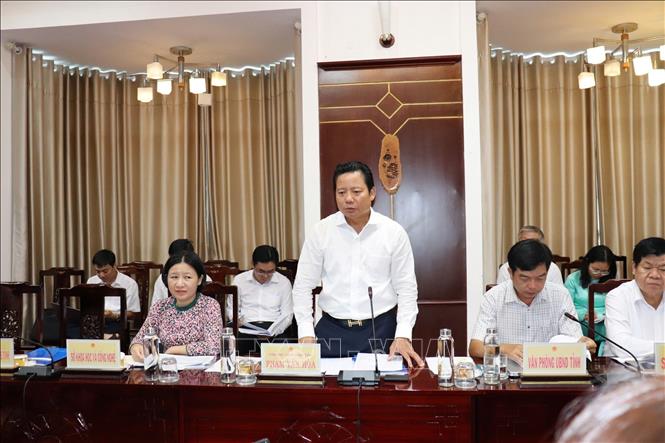 Ông Phạm Tấn Hòa -Phó Chủ tịch UBND tỉnh Tây Ninh, phát biểu chỉ đạo tại buổi làm việc. Ảnh: Thanh Bình -TTXVN