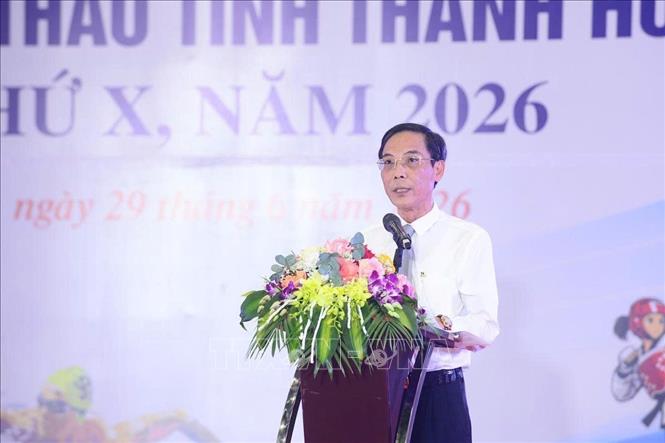 Phó Chủ tịch UBND tỉnh Thanh Hóa Đầu Thanh Tùng phát biểu tại lễ bế mạc. Ảnh: Hoa Mai - TTXVN