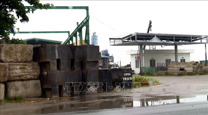 Dự án đầu tư xây dựng nhà máy sản xuất các sản phẩm bê tông đúc sẵn của Công ty TNHH Long Thạch tại phường Trà Lý bị đề nghị thu hồi. Ảnh: Thế Duyệt – TTXVN