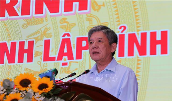 Ông Ngô Chí Cường, Ủy viên Ban Chấp hành Trung ương Đảng, Bí thư Tỉnh uỷ, Chủ tịch HĐND tỉnh, phát biểu tại buổi lễ. Ảnh: Hồng Thái – TTXVN
