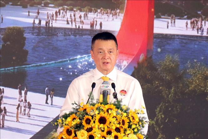 Ông Đặng Minh Trường, Chủ tịch Hội đồng Quản trị Tập đoàn Sun Group, phát biểu tại lễ khởi công. Ảnh: Thanh Vũ - TTXVN