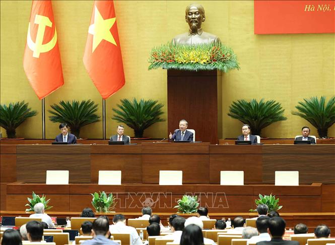 Tổng Bí thư, Chủ tịch nước Tô Lâm cùng các đồng chí Lãnh đạo chủ chốt và Trưởng Ban Tổ chức Trung ương chủ trì Hội nghị. Ảnh: Phương Hoa - TTXVN

